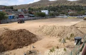 Arranque de las obras en la  cancha de fútbol ‘José Vicente Ortega'.