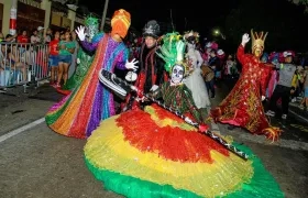 Desfile de Guacherna Gay. 