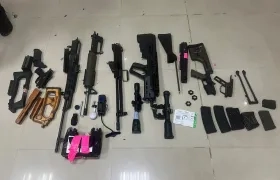 Fusiles incautados en el aeropuerto de Barranquilla. 