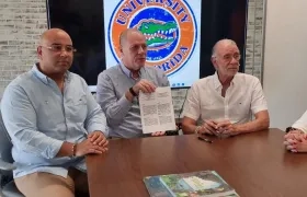 Jesús León Insignares, Director de la C.R.A. / Delegado de la Universidad de la Florida / Eduardo Verano, Gobernador del Atlántico