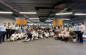 Directivos y trabajadores de Dolmen S.A. E.S.P. 