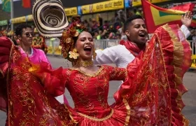 Cumbiamba Palma Africana durante la Gran Parada de Tradición 2025.