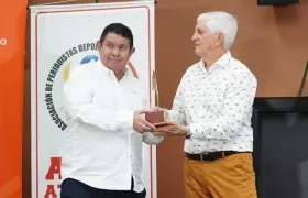 El extécnico del Junior, Julio Comesaña, recibió el galardón Hijo Adoptivo de Barranquilla en 2024.