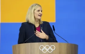 Kirsty Coventry sumó 49 votos por 28 del español Juan Antonio Samaranch.