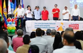 Senador Pedro Flórez y demás impulsores del comité.  