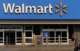 Fachada de una tienda Walmart.