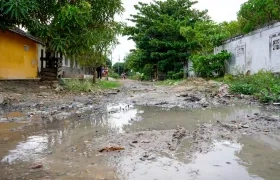 Así se ven las calles del barrio Juan Domínguez Romero, en Soledad