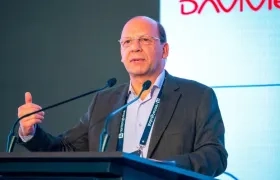 Germán Ávila, Ministro de Hacienda.