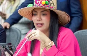 Senadora Martha Peralta.