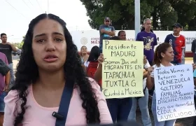 Migrantes venezolanos se manifiestan este lunes en la ciudad de Tapachula, en Chiapas.