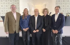 Ricardo Galán, Catalina Escobar Restrepo, Andrés Wolf,  Andrea Escobar Vilá y Fabián Hernández