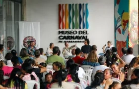 Conversatorio en honor a la danza en el Museo del Carnaval. 