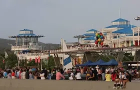 Turistas en Puerto Colombia. 