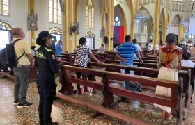 La Policía prestó seguridad en las diferentes iglesias durante Semana Santa. 