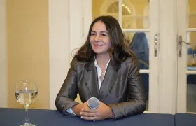 Sondra Macollins, abogada. 