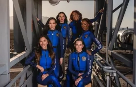 Katy Perry junto a Gayle King, Kerianne Flynn, Aisha Bowe y Amanda Nguyen.