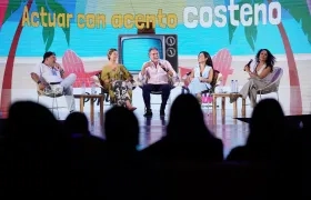 Mauricio Cujar, Rita Bendek, Ismael Barrios, Elianis Garrido.