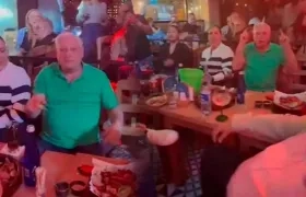 El expresidente panameño Ricardo Martinelli cantando 'El rey' de José Alfredo Jiménez. 