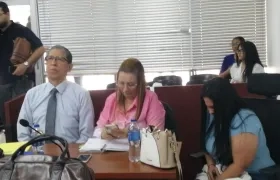 Dayana Jael Jassir De la Hoz (derecha).