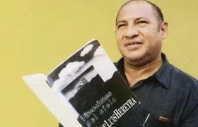 El poeta barranquillero José Luis Hereyra. 