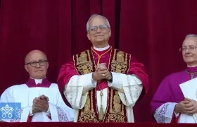León XIV en el balcón de la basílica de San Pedro.