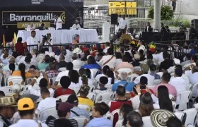 El Presidente Gustavo Petro ante una multitud.