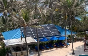 Paneles solares en el Hotel Pradomar.