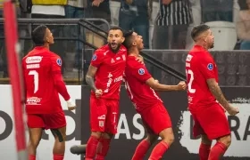 Valioso empate de América en Sao Paulo