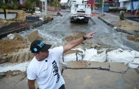 Alcalde Char en el área del arroyo de la 85.