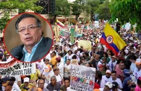 Asistencia masiva en el cabildo popular en Barranquilla. 