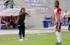 Yinaris García durante un partido del Junior femenino. 