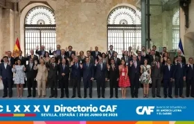 Asistentes a la reunión de Directorio, Banco de Desarrollo de América Latina y el Caribe.