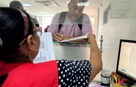 Atención de usuarios por parte de AMB Catastro Cartagena.