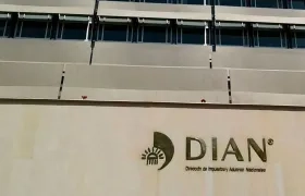 Dirección de Impuestos y Aduanas Nacionales.