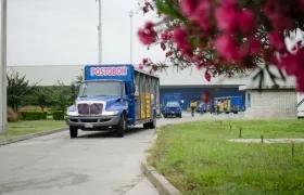 Camiones de Postobón. 