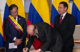 Posesión de Álvaro Leyva