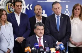 Gregorio Eljach, Procurador General de la Nación, con los partidos de oposición. 