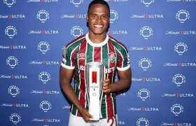 Jhon Arias fue escogido como el mejor jugador del partido entre Fluminense y Borussia Dortmund.