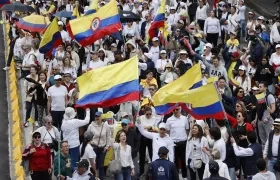 Ciudadanos durante su participación en la marcha. 