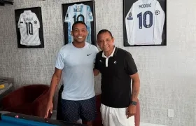 Luis Fernando Muriel con Iván René Valenciano. 