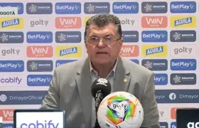 Carlos Mario Zuluaga, presidente de la Dimayor, dando a conocer los cambios.