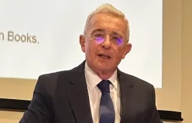 Álvaro Uribe Vélez.