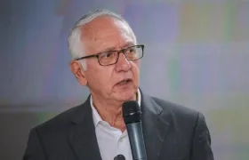 Guillermo Alfonso Jaramillo, Ministro de Salud.