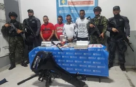 Los capturados fueron trasladados a la URI de la Fiscalía. 