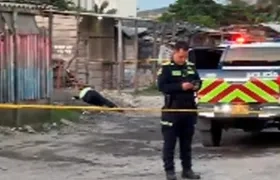 Lugar de los hechos donde quedó el presunto sicario abatido. 