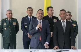 El ministro de las TIC, Julián Molina, y el ministro de Defensa, Pedro Sánchez.