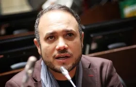 Senador Alfredo Deluque. 