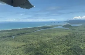 Sobrevuelo y monitoreo de la Aerocivil en Nuquí.