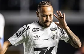 Neymar, delantero y capitán del Santos. 