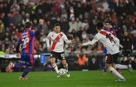 El colombiano 'Juanfer' Quintero durante el partido contra San Lorenzo. 